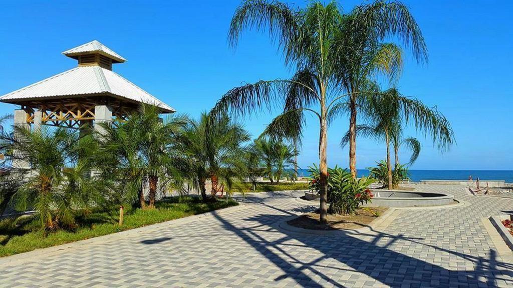Uw Oasis Hotel La Ceiba Extérieur photo
